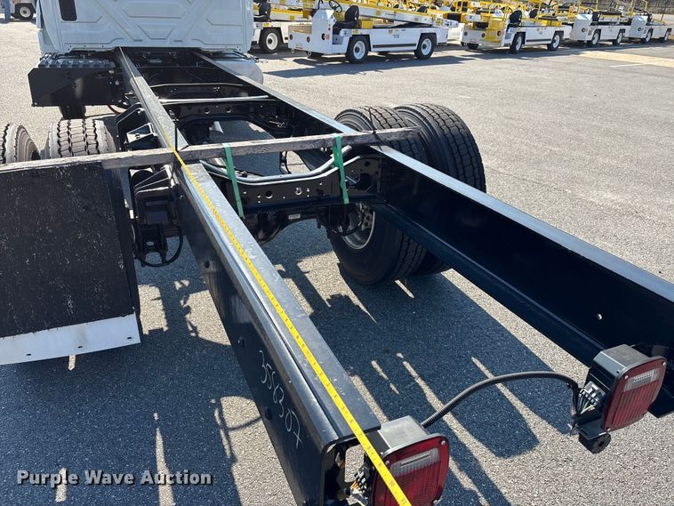 image for item EC3925 2024 International MV607 truck cab and chassis