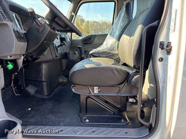 image for item EC3925 2024 International MV607 truck cab and chassis