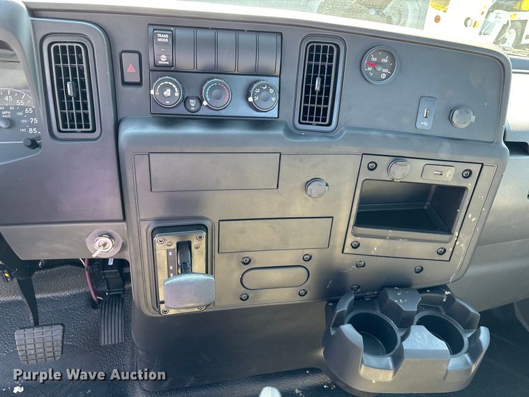 image for item EC3925 2024 International MV607 truck cab and chassis