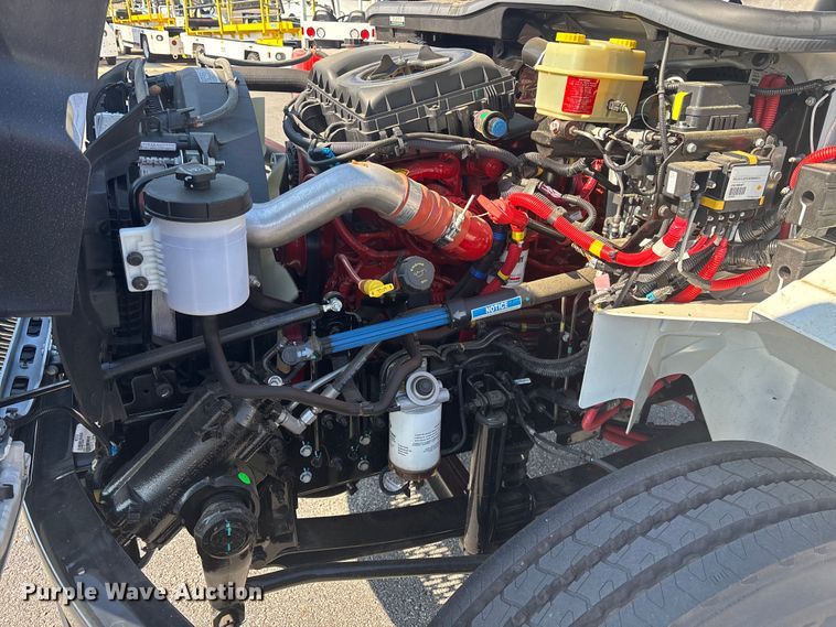 image for item EC3925 2024 International MV607 truck cab and chassis