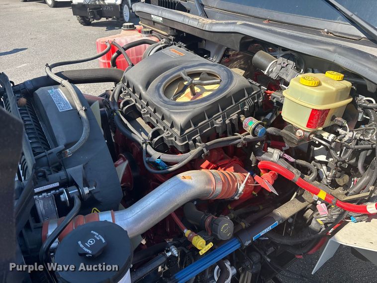 image for item EC3925 2024 International MV607 truck cab and chassis