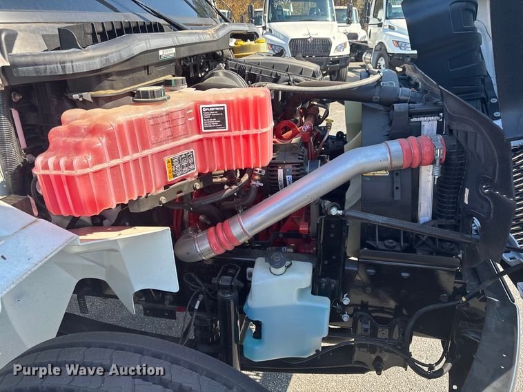 image for item EC3925 2024 International MV607 truck cab and chassis