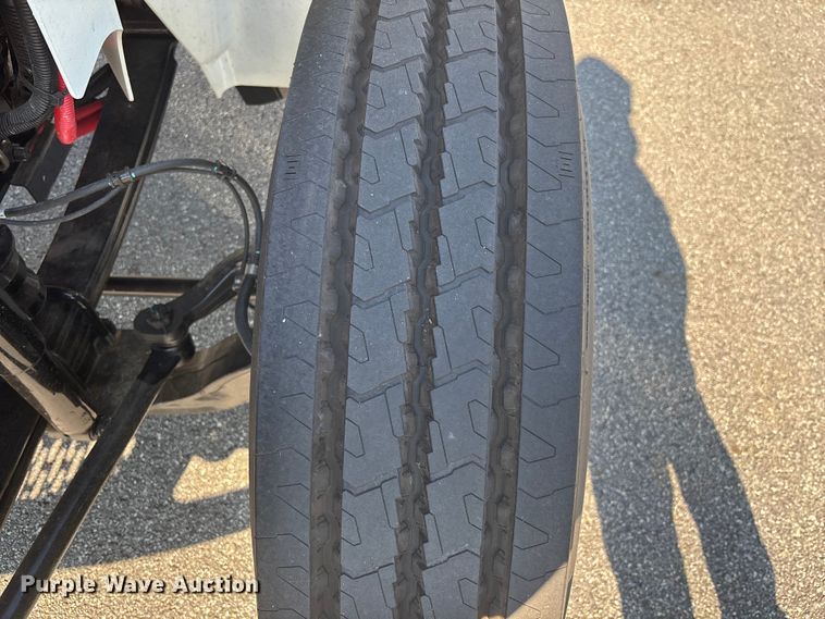 image for item EC3925 2024 International MV607 truck cab and chassis