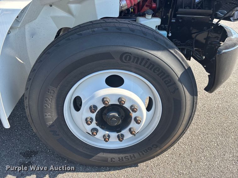 image for item EC3925 2024 International MV607 truck cab and chassis