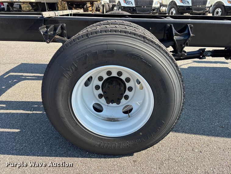 image for item EC3925 2024 International MV607 truck cab and chassis