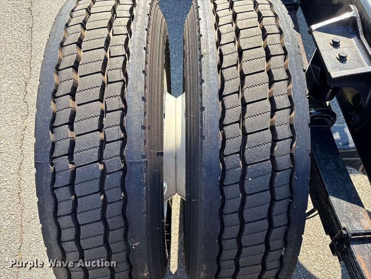 image for item EC3925 2024 International MV607 truck cab and chassis