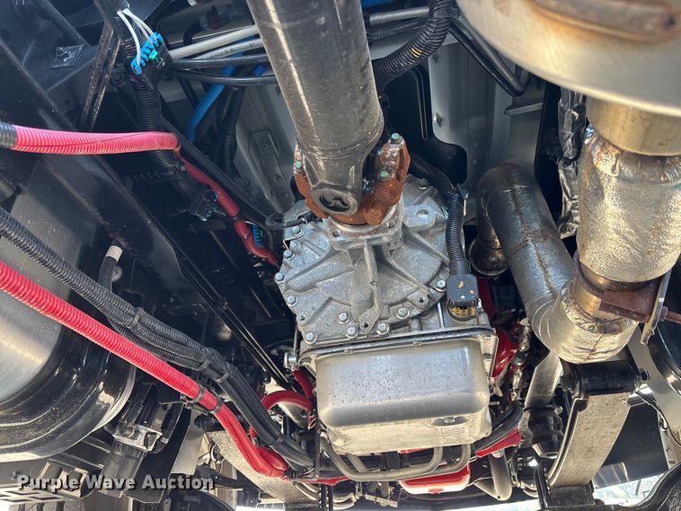 image for item EC3926 2024 International MV607 truck cab and chassis