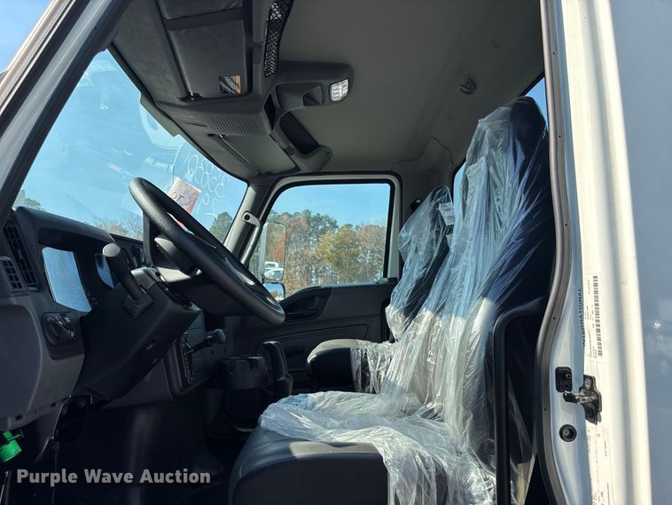 image for item EC3926 2024 International MV607 truck cab and chassis