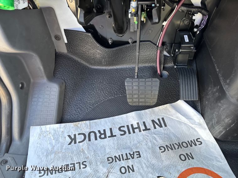 image for item EC3926 2024 International MV607 truck cab and chassis