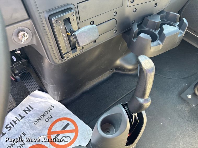 image for item EC3926 2024 International MV607 truck cab and chassis