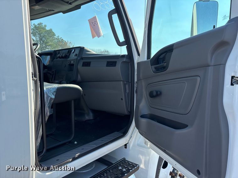 image for item EC3926 2024 International MV607 truck cab and chassis