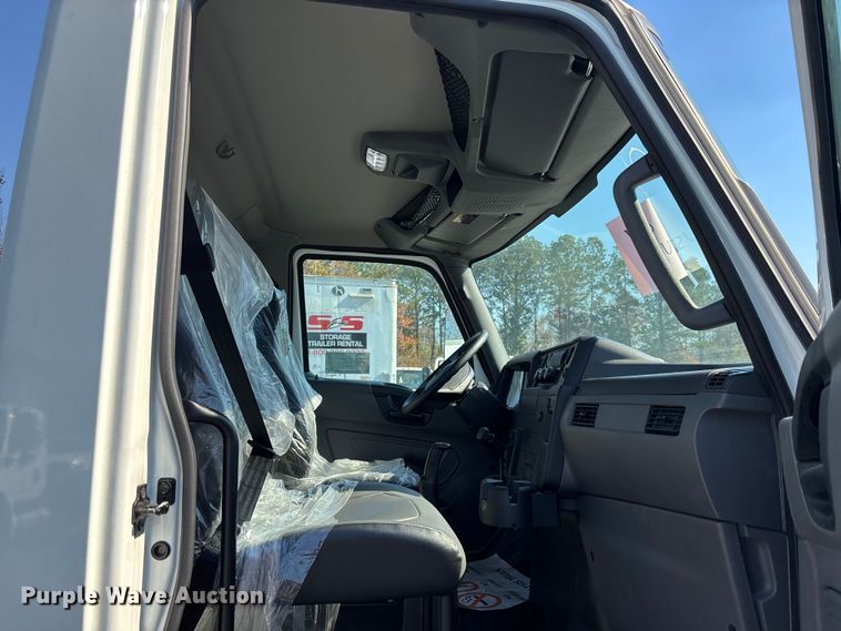 image for item EC3926 2024 International MV607 truck cab and chassis