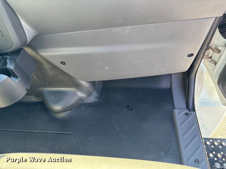 image for item EC3926 2024 International MV607 truck cab and chassis