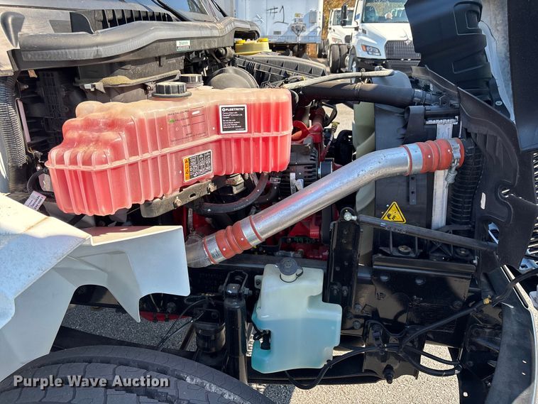 image for item EC3926 2024 International MV607 truck cab and chassis