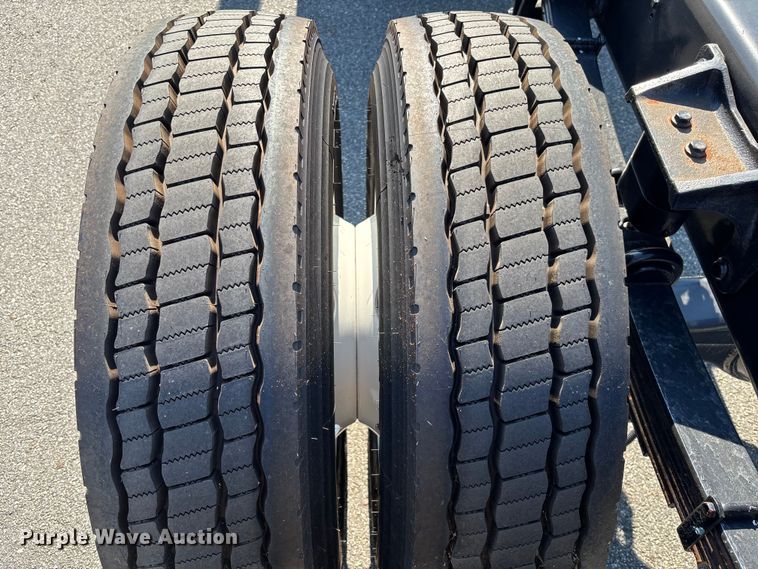 image for item EC3926 2024 International MV607 truck cab and chassis