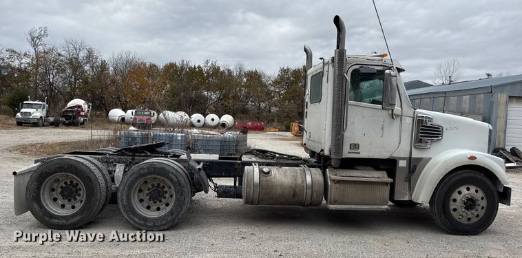 CAMIóN 2013 FREIGHTLINER