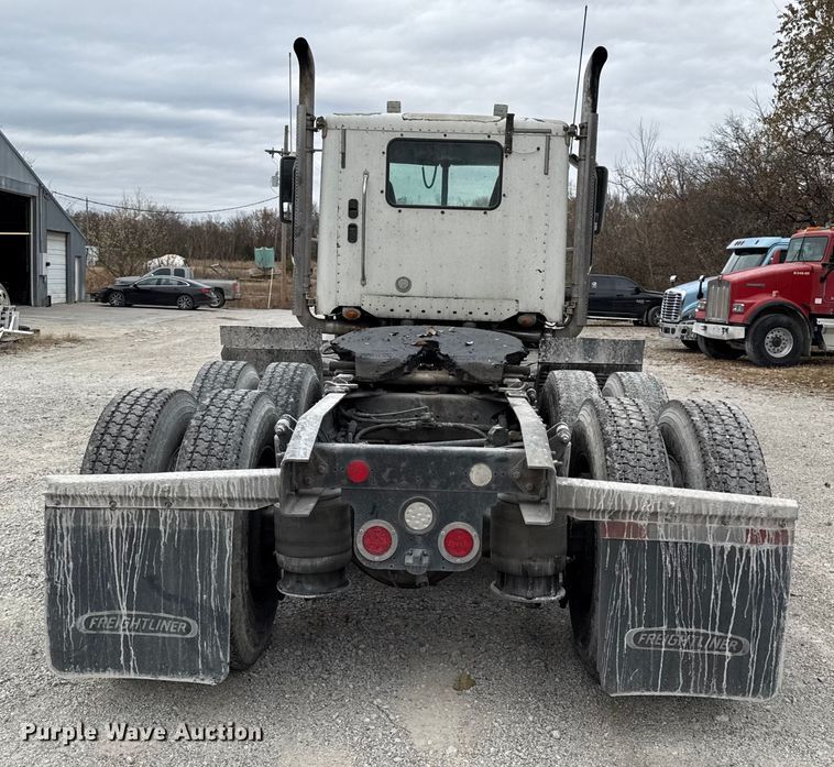 image for item EC4472 2013 Freightliner Coronado semi truck