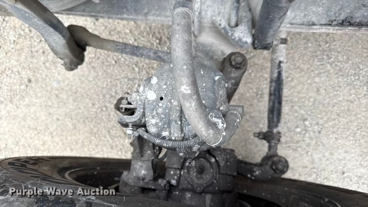 image for item EC4472 2013 Freightliner Coronado semi truck