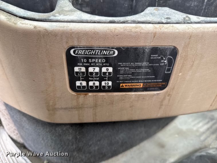 image for item EC4472 2013 Freightliner Coronado semi truck