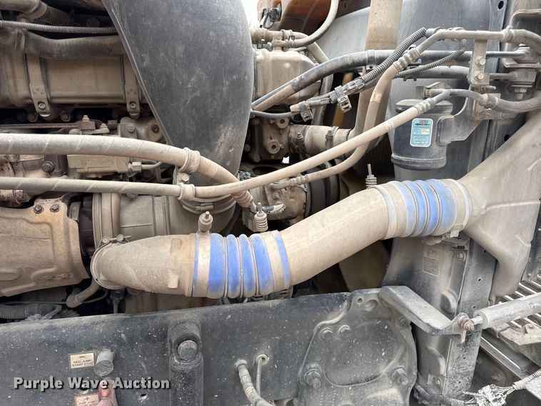 image for item EC4472 2013 Freightliner Coronado semi truck