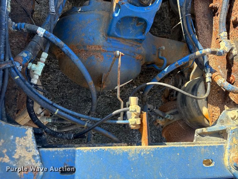 image for item EC4475 2006 Kenworth T800 semi truck