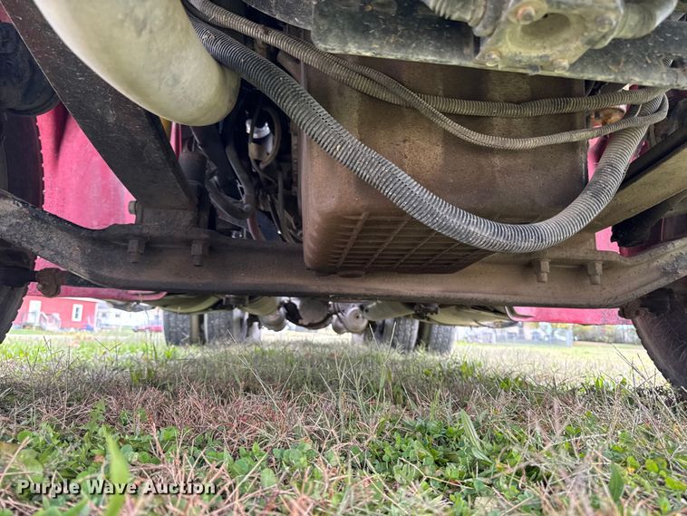 image for item ED1526 2006 Freightliner Business Class M2 semi truck