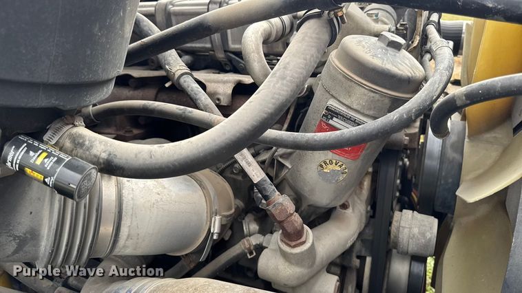 image for item ED1526 2006 Freightliner Business Class M2 semi truck