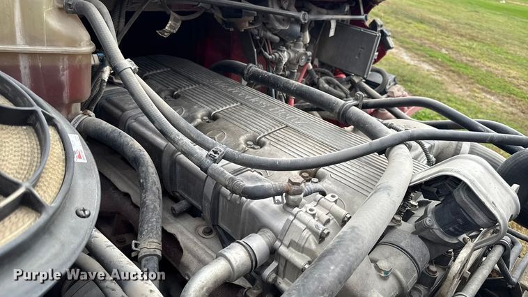 image for item ED1526 2006 Freightliner Business Class M2 semi truck