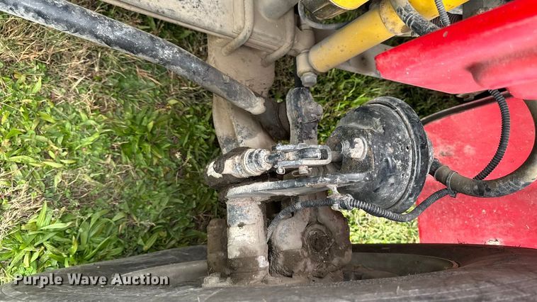 image for item ED1526 2006 Freightliner Business Class M2 semi truck