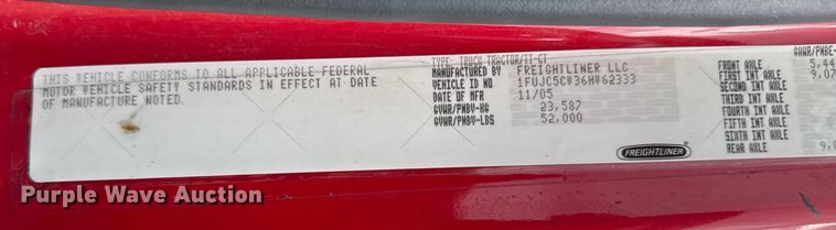 image for item ED1526 2006 Freightliner Business Class M2 semi truck