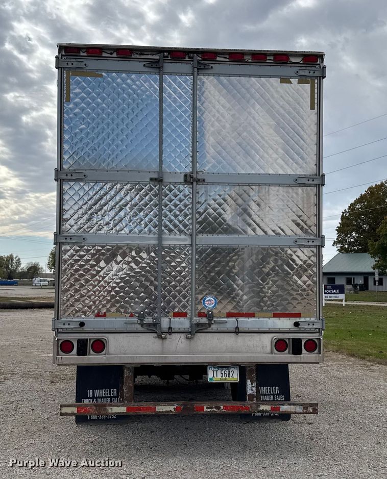 image for item ED1527 1999 Utility VS2R refrigerated van trailer