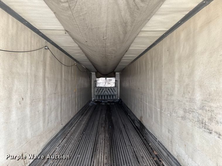 image for item ED1527 1999 Utility VS2R refrigerated van trailer