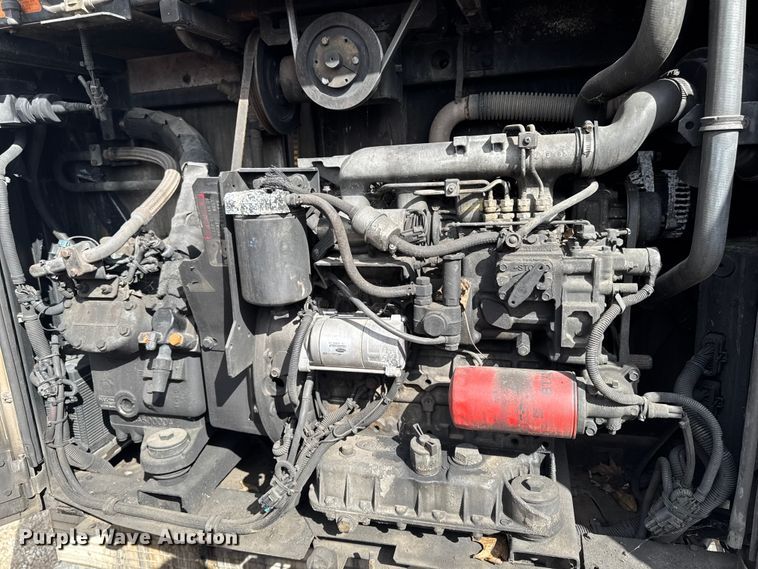 image for item ED1527 1999 Utility VS2R refrigerated van trailer