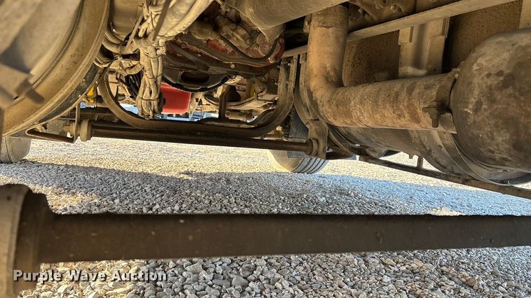 image for item ED2378 2007 Kenworth semi truck