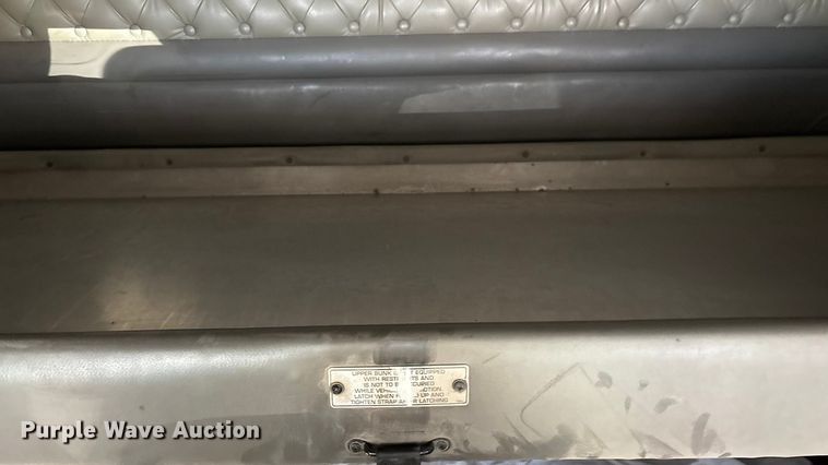 image for item ED2378 2007 Kenworth semi truck