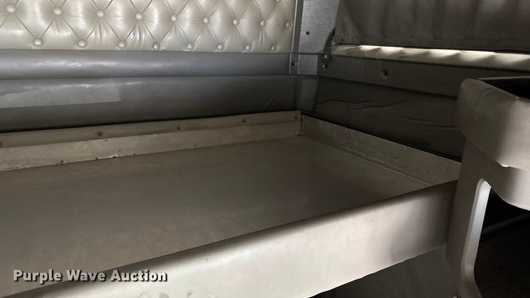 image for item ED2378 2007 Kenworth semi truck