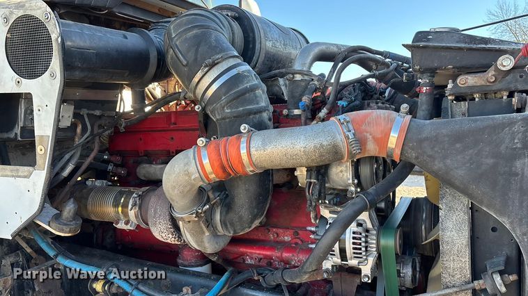 image for item ED2378 2007 Kenworth semi truck