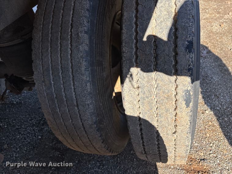 image for item ED2437 2005 Peerless 42-CTSSF walking floor trailer