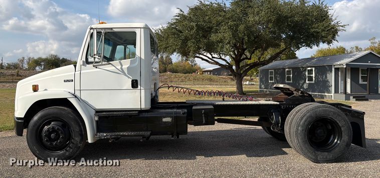 image for item ED5029 2003 Freightliner FL70 semi truck