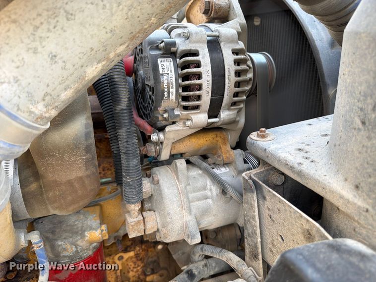 image for item ED5029 2003 Freightliner FL70 semi truck