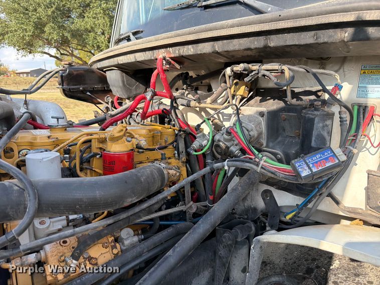 image for item ED5029 2003 Freightliner FL70 semi truck