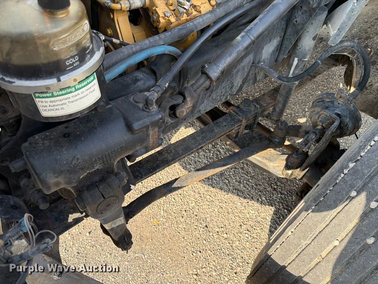 image for item ED5029 2003 Freightliner FL70 semi truck