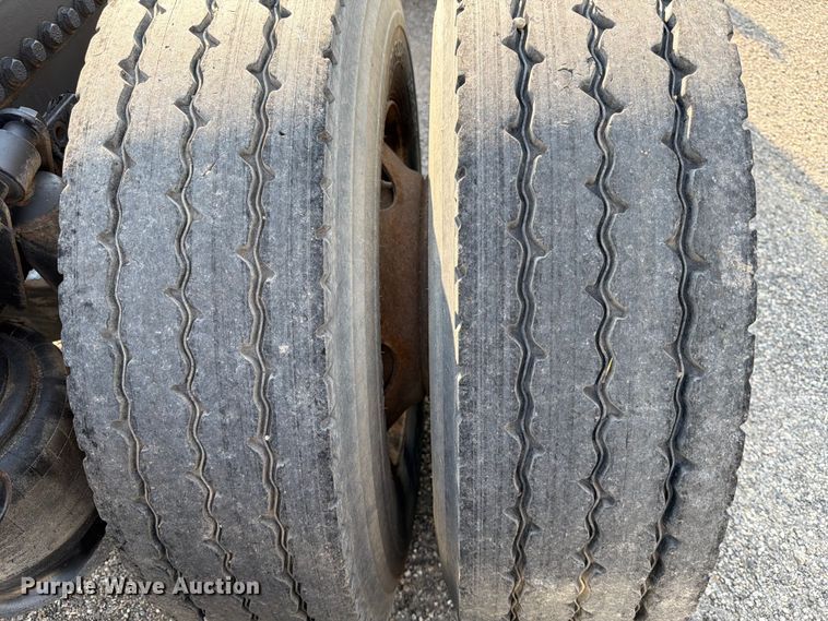 image for item ED5029 2003 Freightliner FL70 semi truck