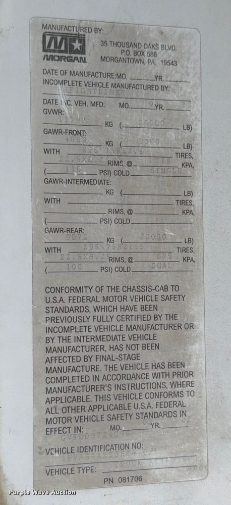 image for item ED5029 2003 Freightliner FL70 semi truck
