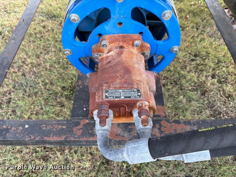 image for item ED5030 1999 Polar vacuum trailer