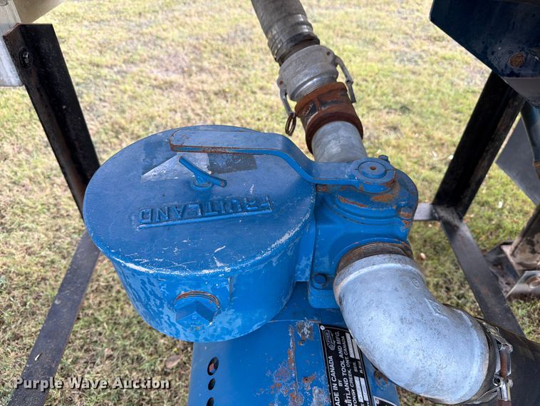 image for item ED5030 1999 Polar vacuum trailer