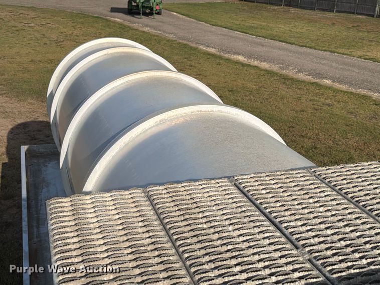 image for item ED5030 1999 Polar vacuum trailer