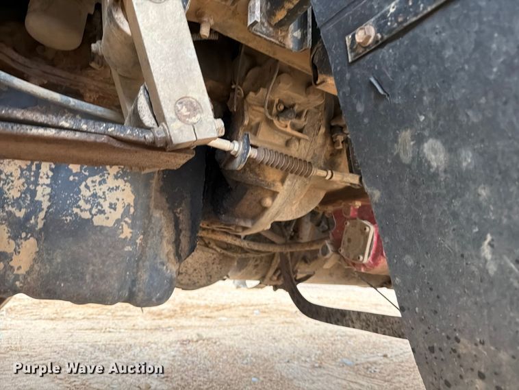 image for item ED5060 2007 Mack CHN613 semi truck