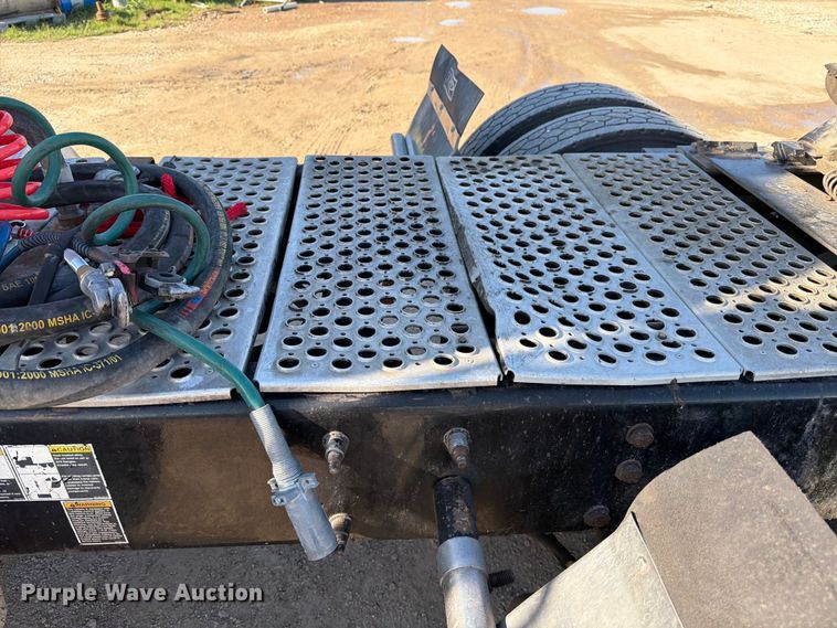 image for item ED5068 2018 Kenworth T880 semi truck