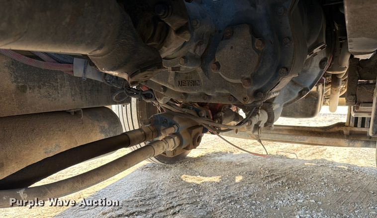 image for item ED5068 2018 Kenworth T880 semi truck